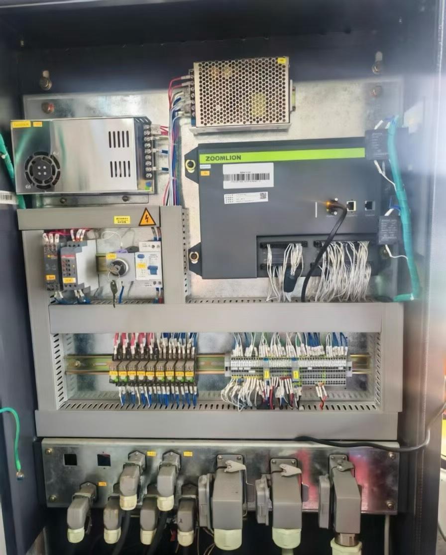 Zoomlion 6015-8 electrical cabinet